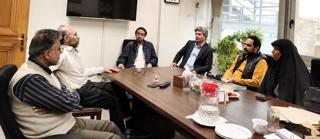 نشست معارفه تیم فنی ومدیریتی برنامه تلویزیونی «رویش» با معاونت علمی و فناوری مؤسسه